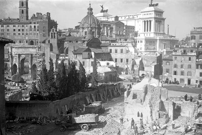 Old pictures of the mussolini destructions in rome