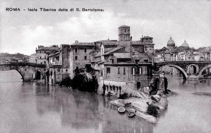 Picture Tiber island