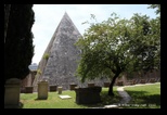 pyramide de caius cestius à rome