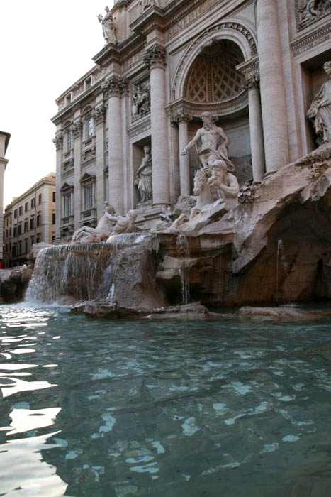 trevi fountain in rome