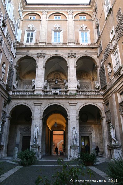 Palais Mattei à Rome