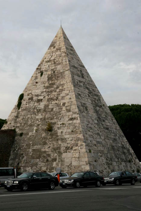 pyramide de cestius