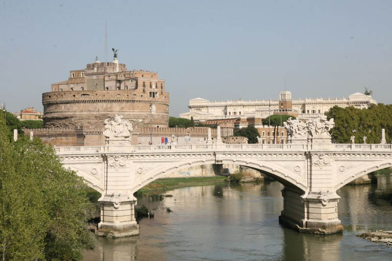 pont victor emmanuel II à Rome