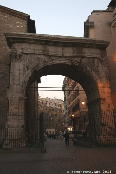 Murs Serviens : Arc de Gallien