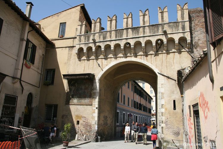 Porta Settimiana