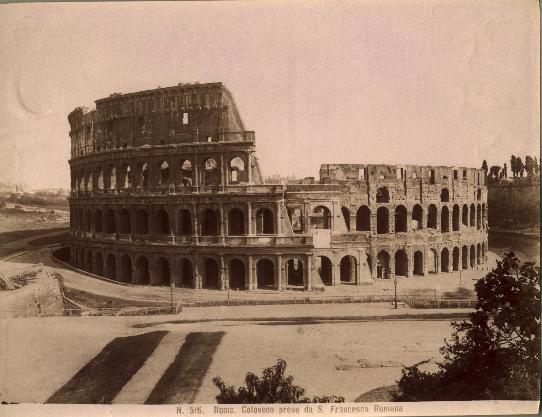 photo ancienne du Colisée de Rome