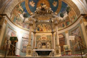 abside-baldachino-santa-croce-di-gerusalemme_1077