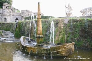 Boat fountain at the Villa d'Este