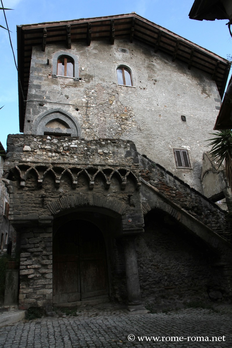Casa Gotica, Tivoli