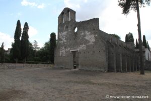 Eglise San Nicola, Castrum Caetani, Via Appia Antica