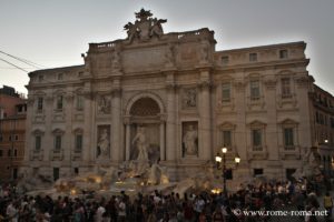 Description de la fontaine de Trevi