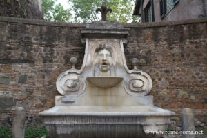 fontana-del-mascherone-via-giulia_5104