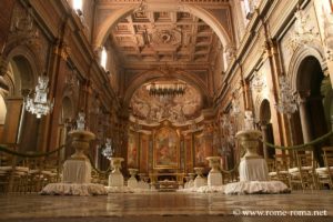 interno-basilica-santi-giovanni-e-paolo-roma_0922