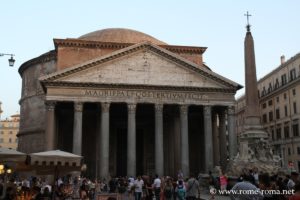 piazza-della-rotonda-pantheon-roma_1902