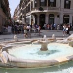 place-d-espagne-fontaine-de-la-barcaccia-rome_1704