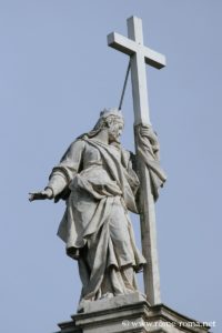 statua-sant-elena-facciata-santa-croce-di-gerusalemme_1068