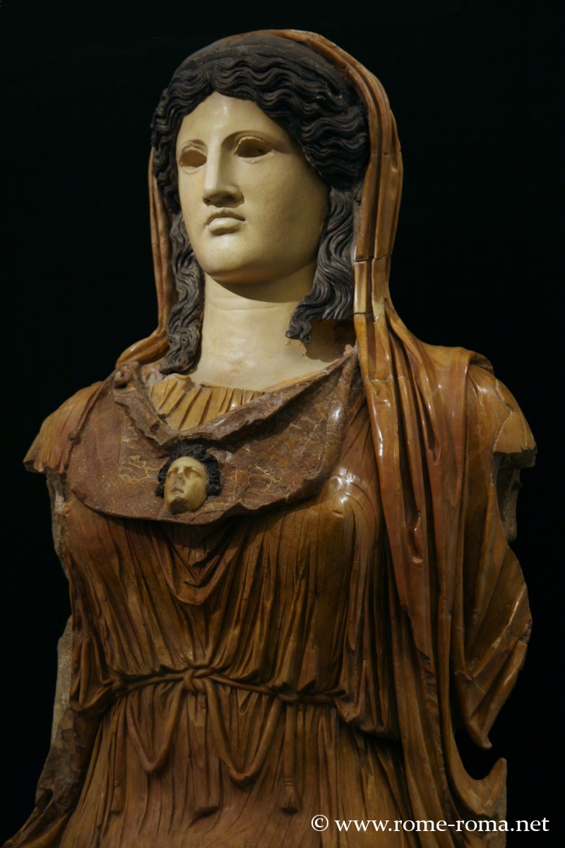 Statue assise d'Athéna, Palais Massimo, Rome