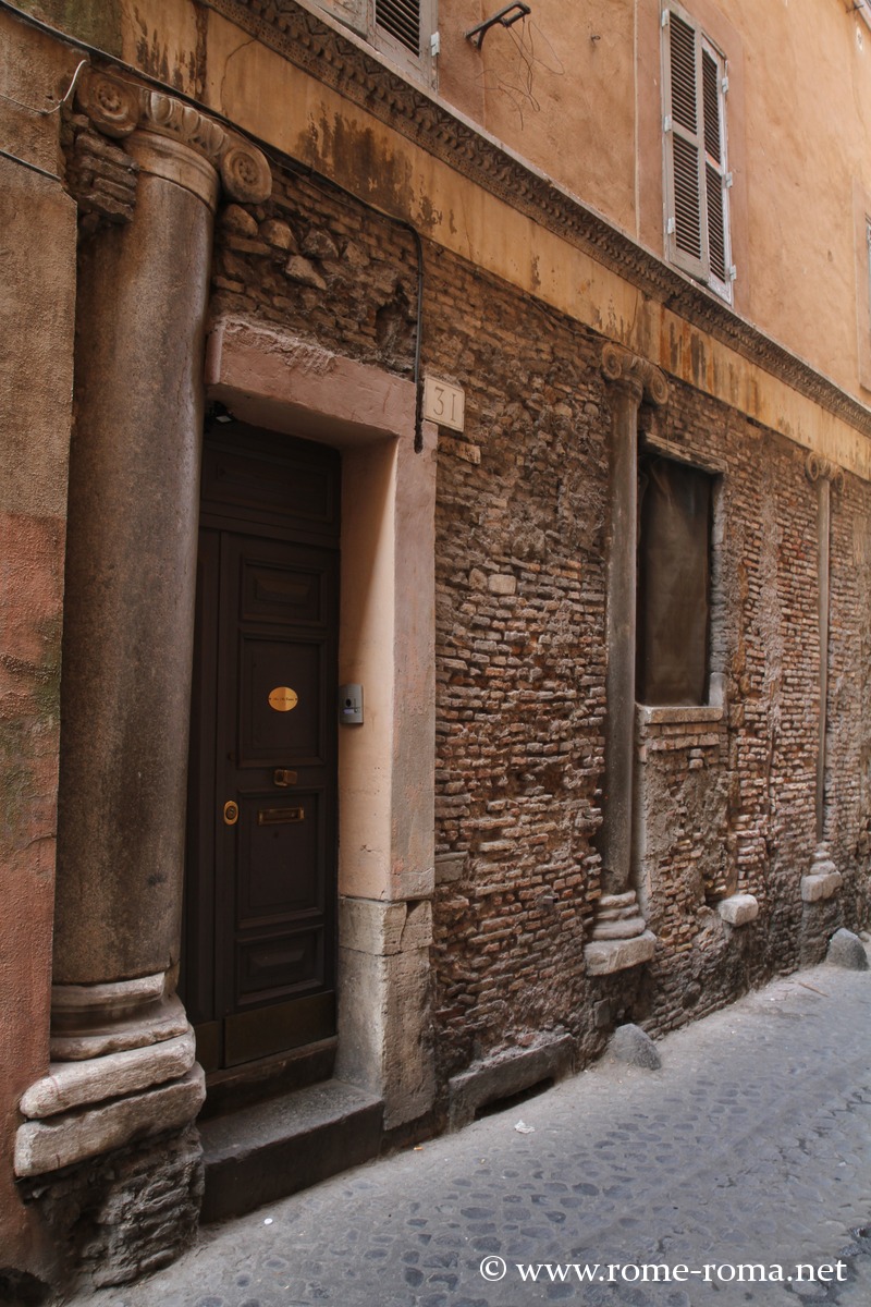 De la Place Farnèse à Santa Maria in Monticelli