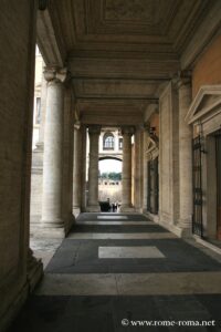 Portique. Palazzo dei Conservatori, Musei Capitolini, Roma