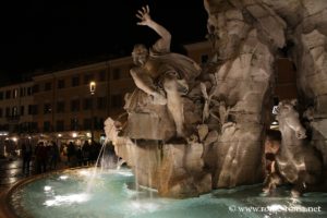 fontana-dei-quattro-fiumi_2224