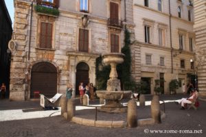 Fontaine et Piazza San Simeone