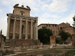 Tempio di Antonino e Faustina