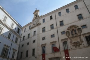 piazza-palazzo-monte-di-pieta-roma_4190